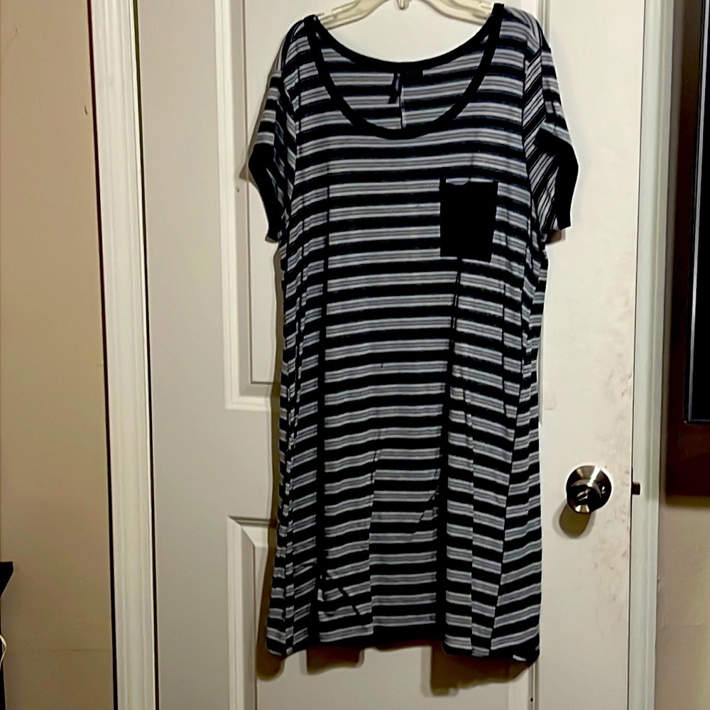 Beautiful Plus Size Tee Shirt Dress.